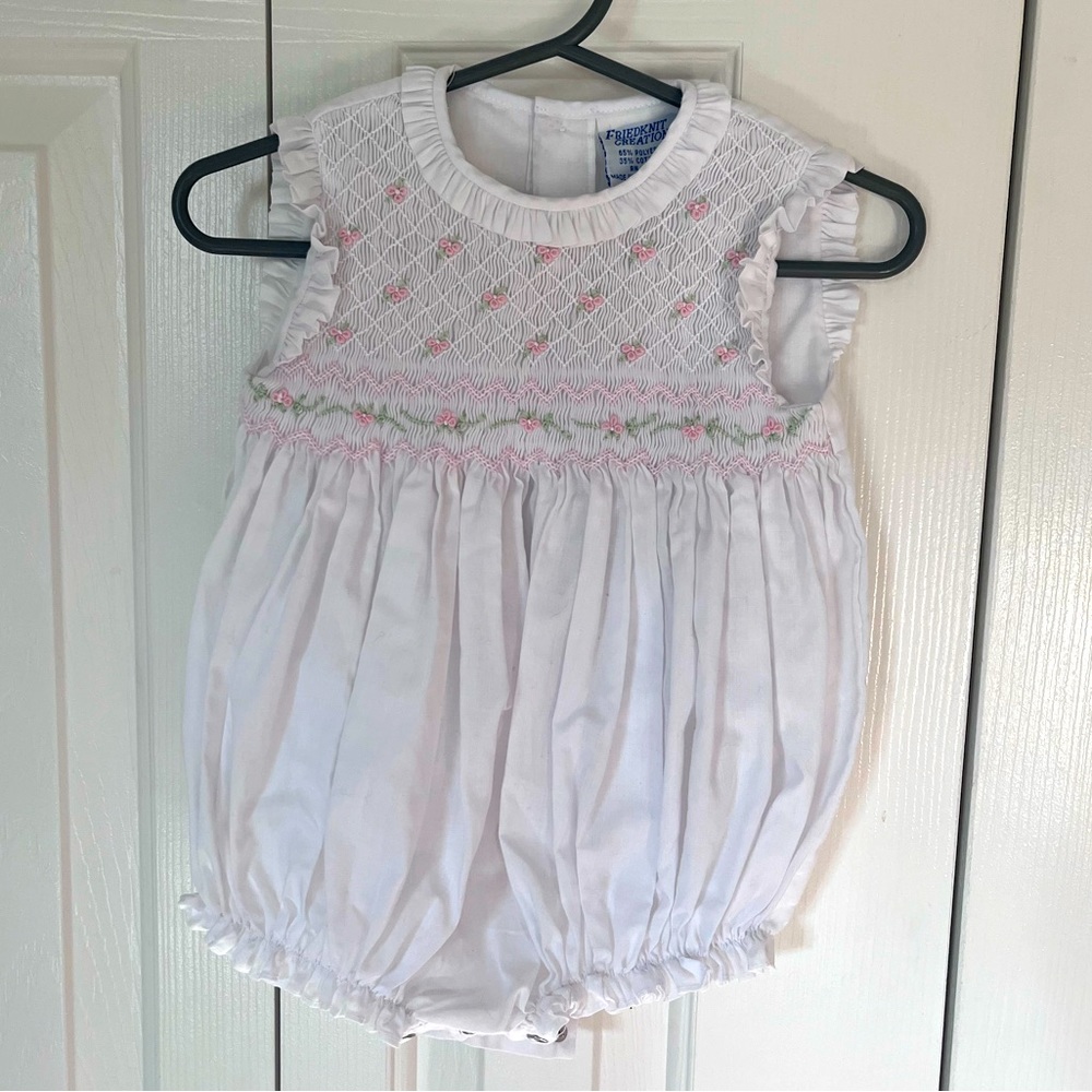 White w/ pink flowers bubble romper 9 mo